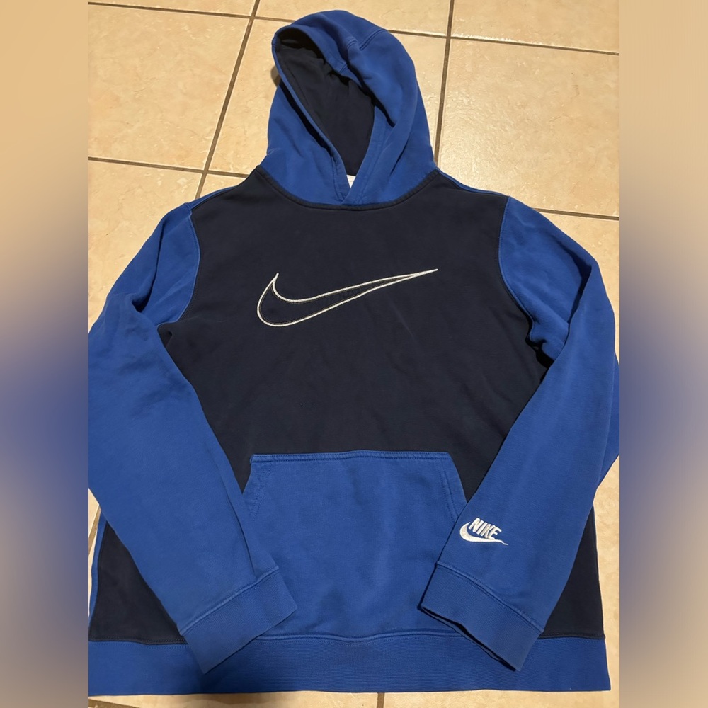 Nike Hoodie sz youth XL